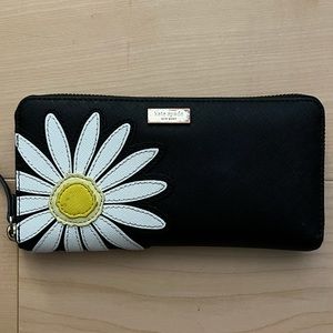 Kate Spade Daisy Wallet